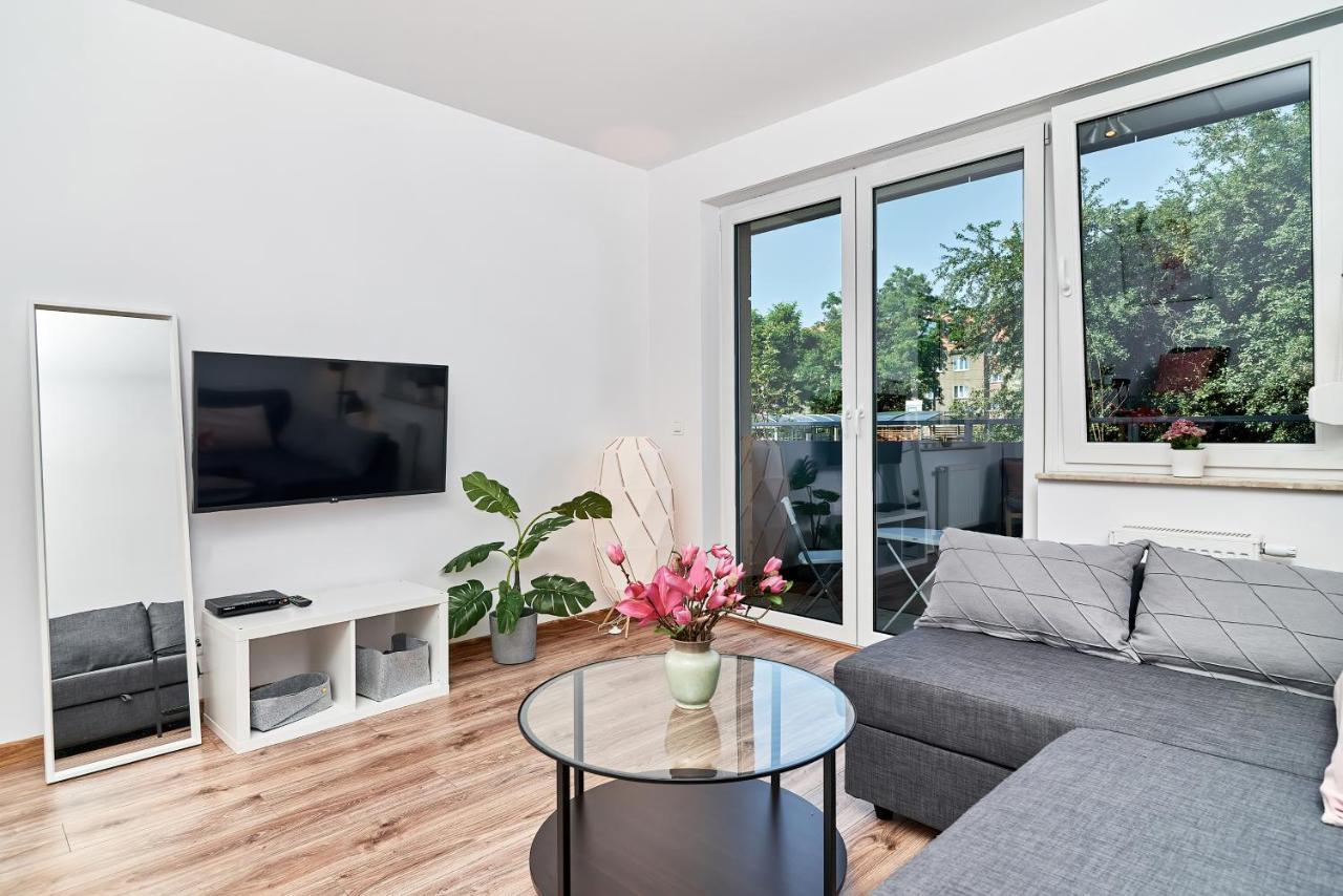 Modern Apartments Wroclaw By Renters المظهر الخارجي الصورة
