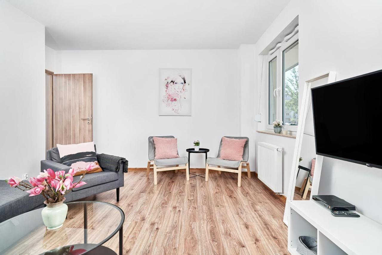 Modern Apartments Wroclaw By Renters المظهر الخارجي الصورة