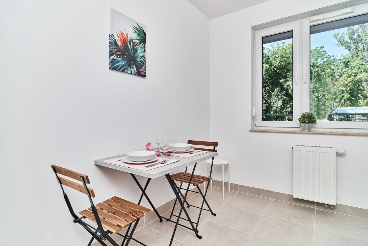 Modern Apartments Wroclaw By Renters المظهر الخارجي الصورة